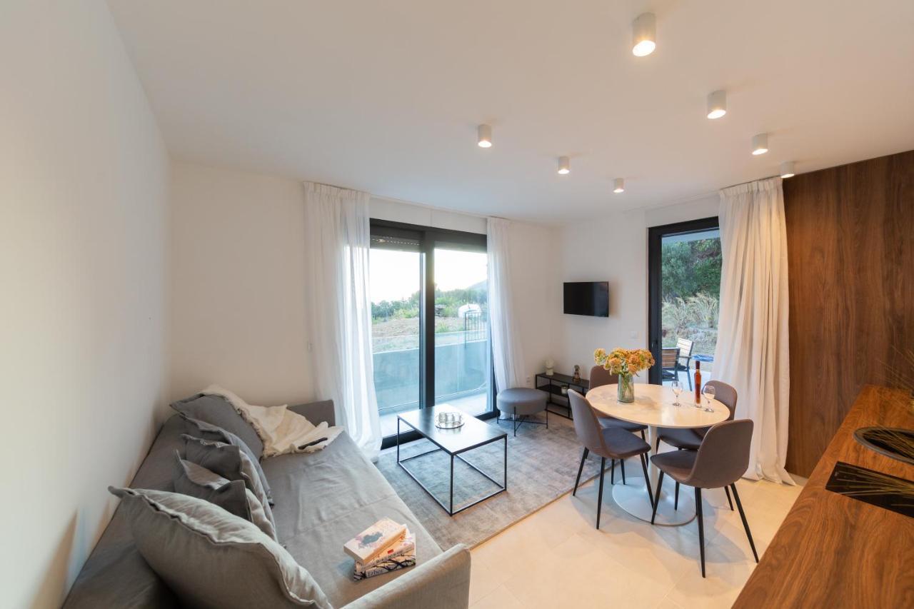 Villa Luce คอมีชา ภายนอก รูปภาพ